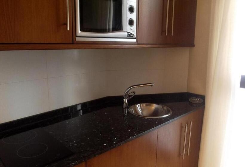 スタンダードスタジオ, Gijon