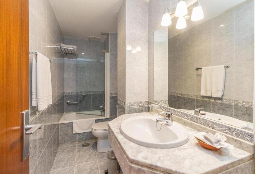 スタンダードシングルルーム, Gijon