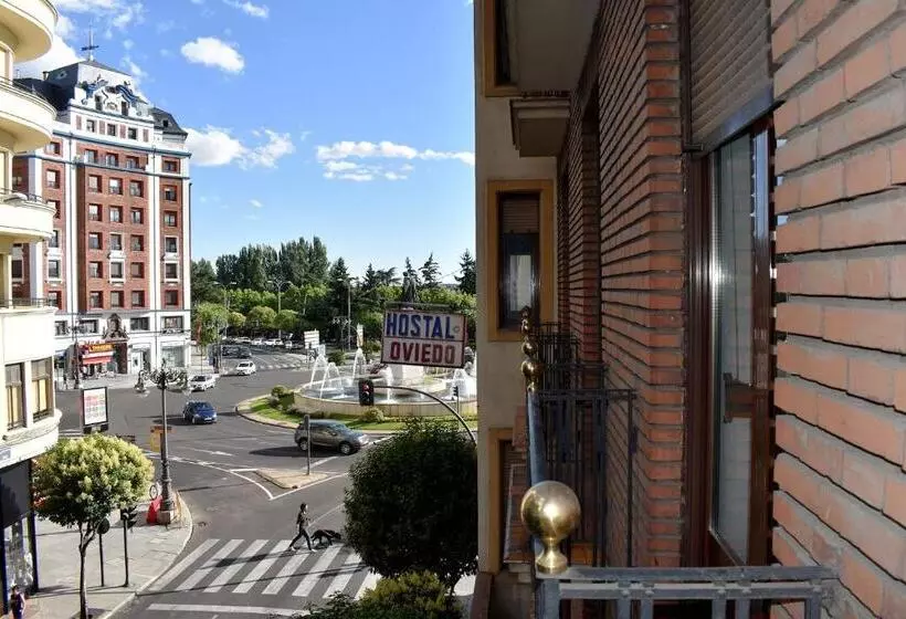 اتاق استاندارد با سرویس بهداشتی مشترک, Hostal Oviedo