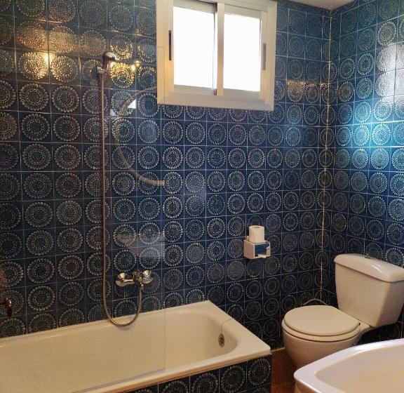 اتاق استاندارد, Hostal Pirineos Meliz