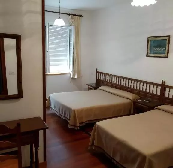 Standard Kolmen Hengen Huone, Hostal Residencia Presidente