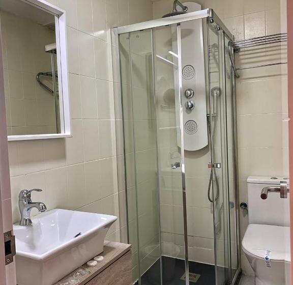 Номер Стандарт, Hostal Restaurante Méndez El Guardia