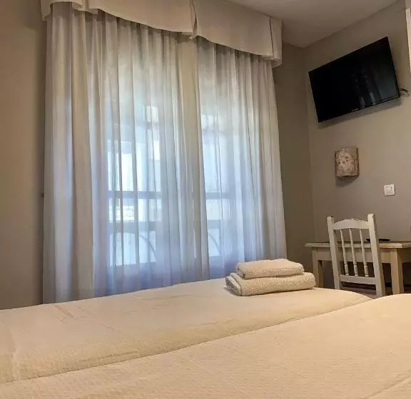 Standard Room, Hostal Restaurante Méndez El Guardia