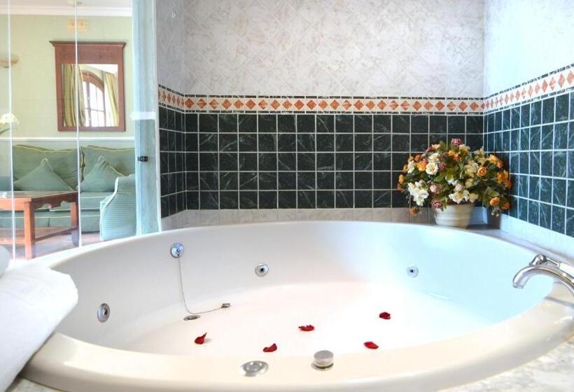 Люкс с гидромассажем, La Posada Del Conde