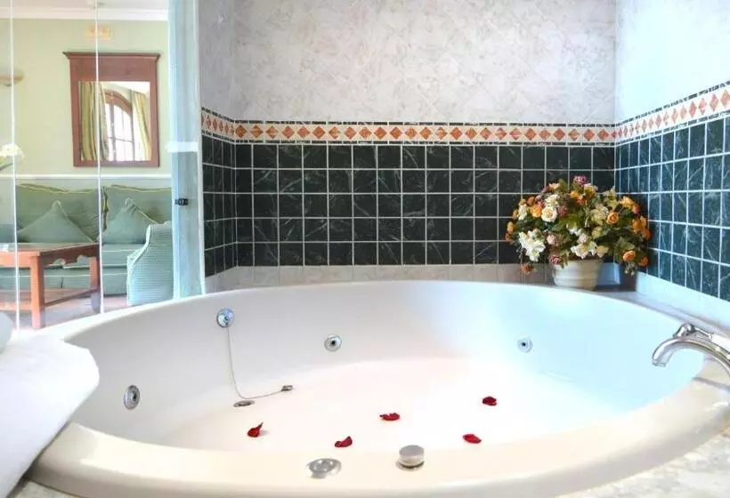 Suite mit Hydromassage, La Posada Del Conde