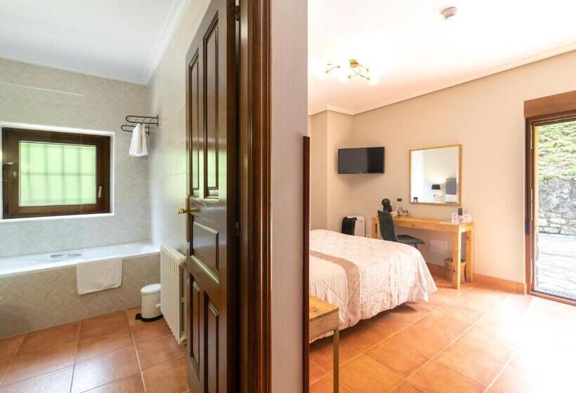 غرفة قياسية, Logis Hotel Restaurante La Casa De Juansabeli