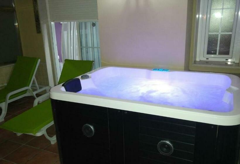 バスタブ付きスーペリアールーム, Miraya Beach