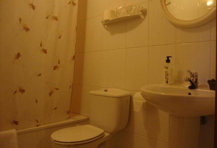 غرفة قياسية, Rural Genestoso