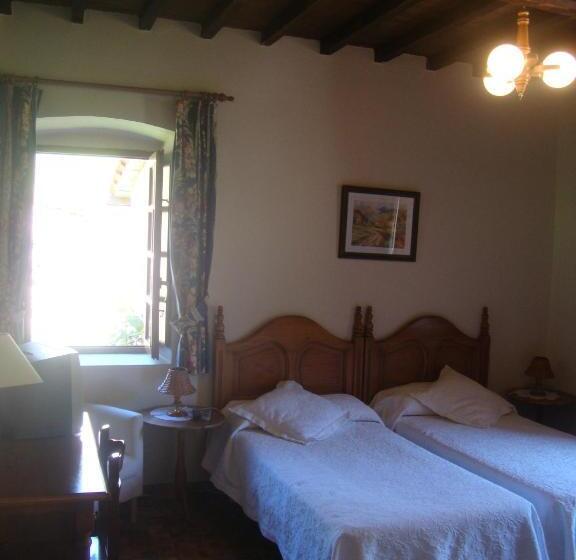 غرفة قياسية, Rural Genestoso