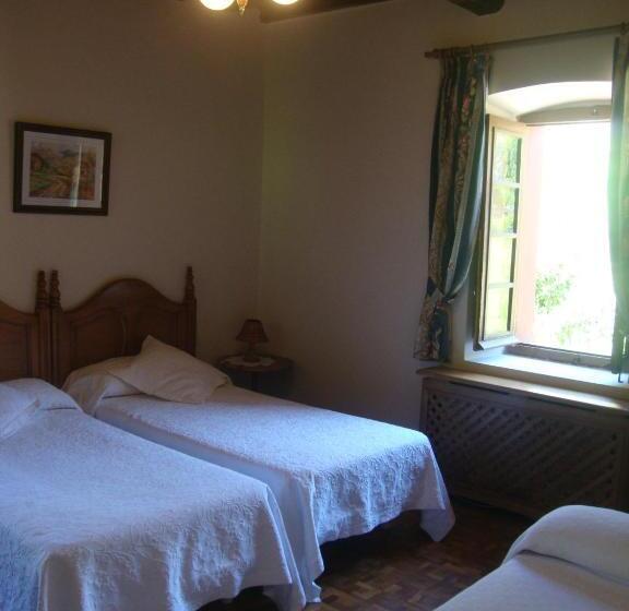 غرفة قياسية, Rural Genestoso