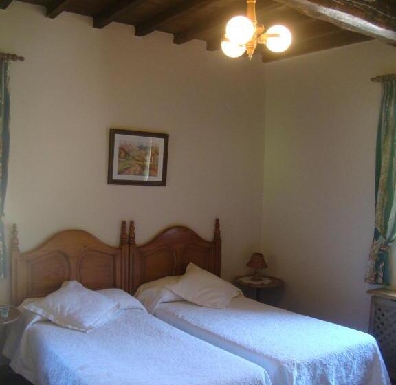 غرفة قياسية, Rural Genestoso