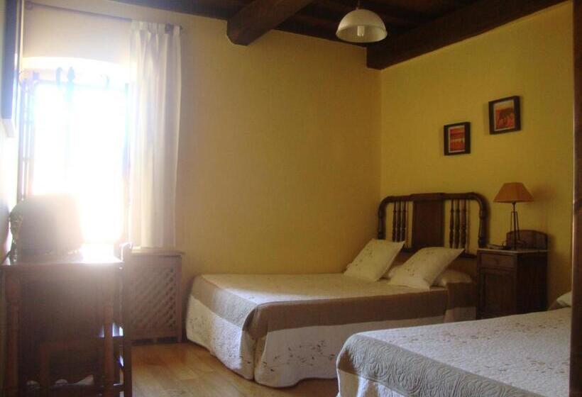 غرفة قياسية, Rural Genestoso