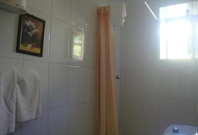 غرفة قياسية, Rural Genestoso