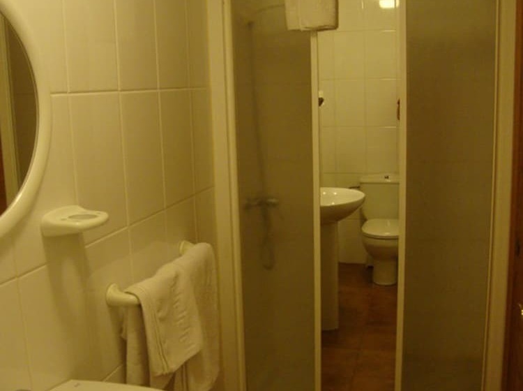 غرفة قياسية, Rural Genestoso