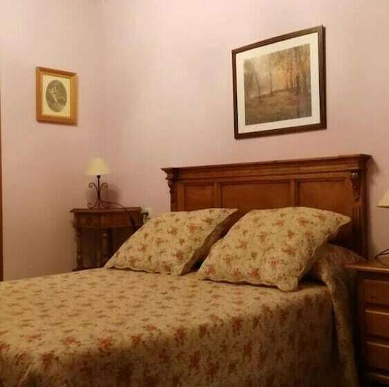 غرفة قياسية, Rural Genestoso