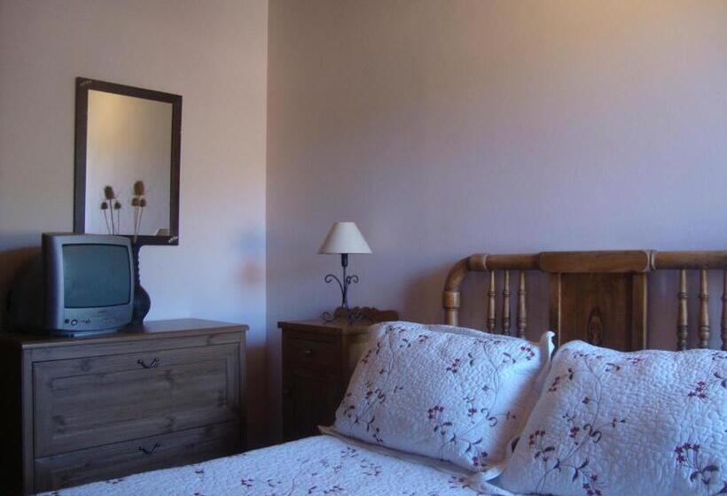 غرفة قياسية, Rural Genestoso