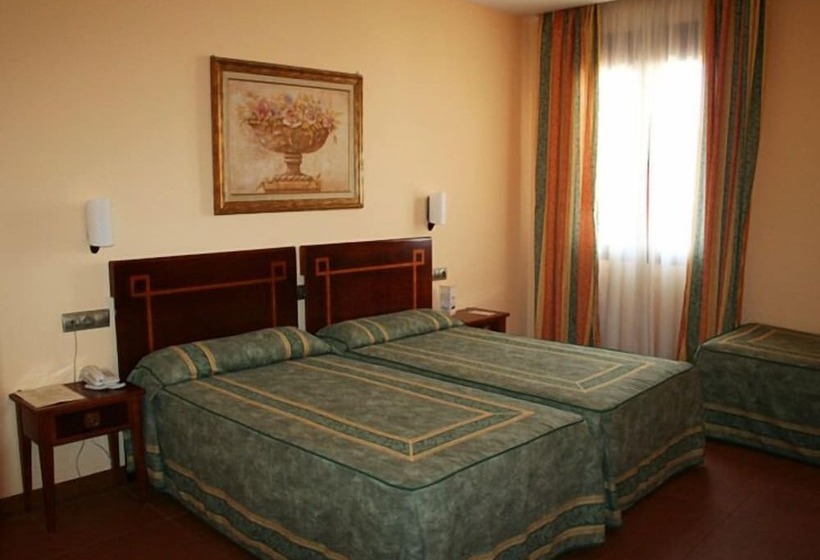 Номер Стандарт Трехместный, Mm Antequera