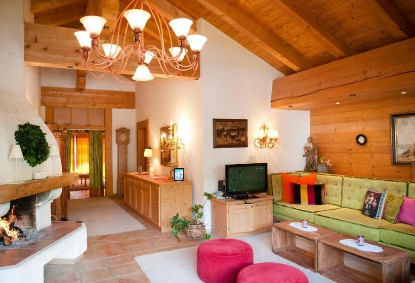 Family flat with balcony, Boutique Hotel Schmelzhof