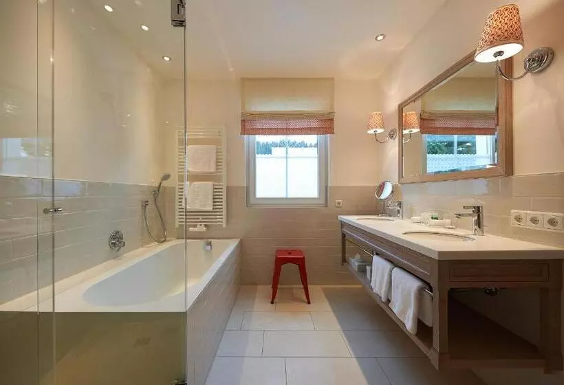 سوییت لوکس, Boutique Hotel Schmelzhof