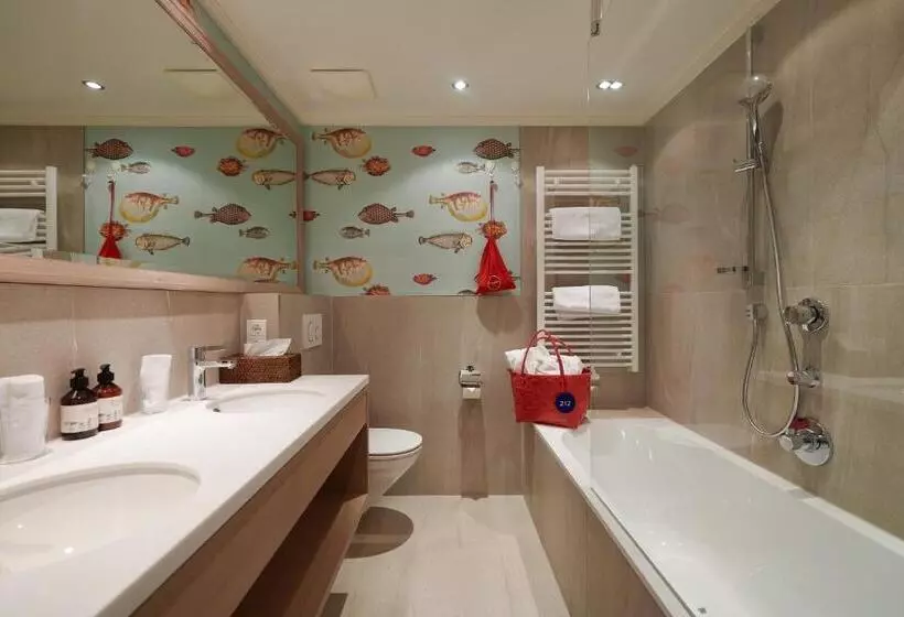 اتاق سوپریور با بالکن, Boutique Hotel Schmelzhof