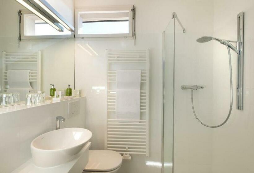 스탠다드 발코니 룸, Dermuth Hotels – Hotel Dermuth Pörtschach