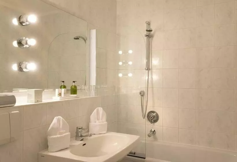 ガーデンビュースタンダードルーム, Dermuth Hotels – Hotel Dermuth Pörtschach