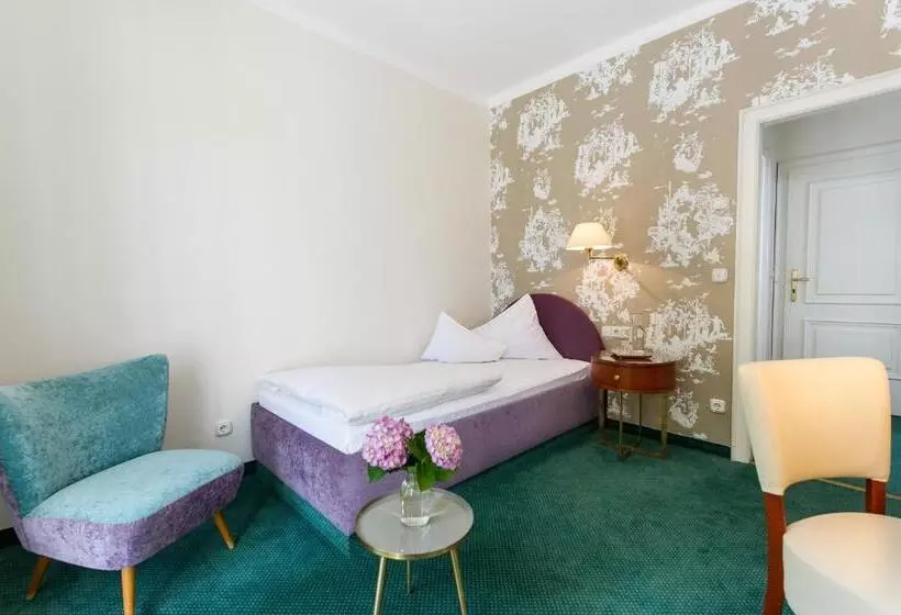 庭の見えるシングルルーム, Dermuth Hotels – Hotel Dermuth Pörtschach