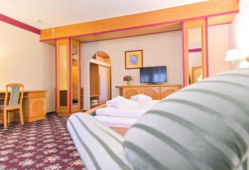Полулюкс, Ferienhotel Alber