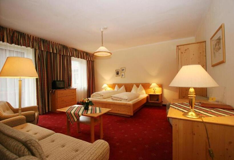 غرفة قياسية مزوَّدة بشُرفة, Ferienhotel Alber