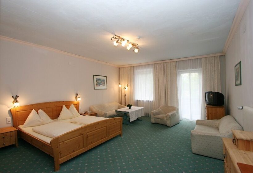 غرفة قياسية مزوَّدة بشُرفة, Ferienhotel Alber