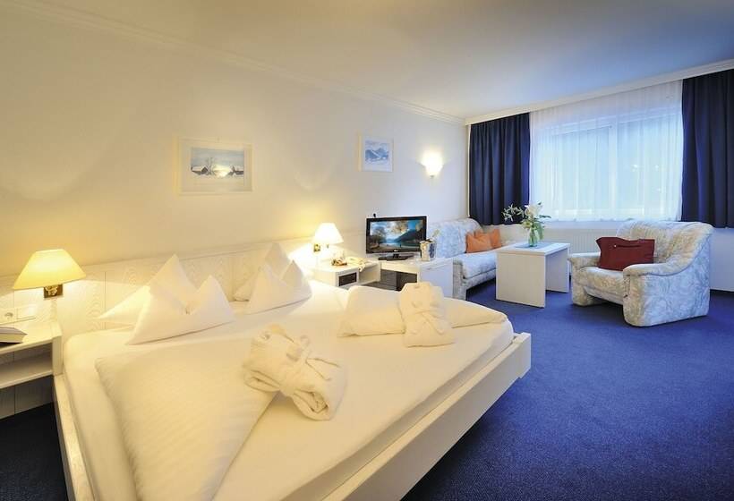 חדר משפחתי, Achentalerhof