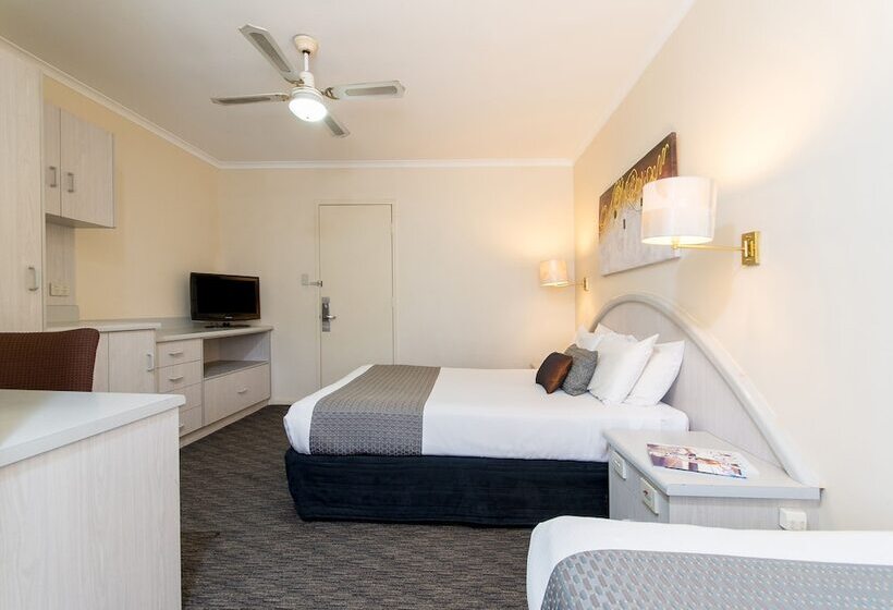 غرفة قياسية, Adelaide Royal Coach