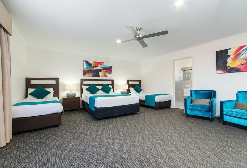 غرفة عائلية, Adelaide Royal Coach