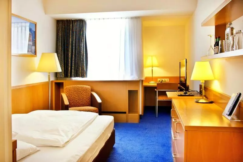 اتاق استاندارد یک نفره, Strudlhof Vienna