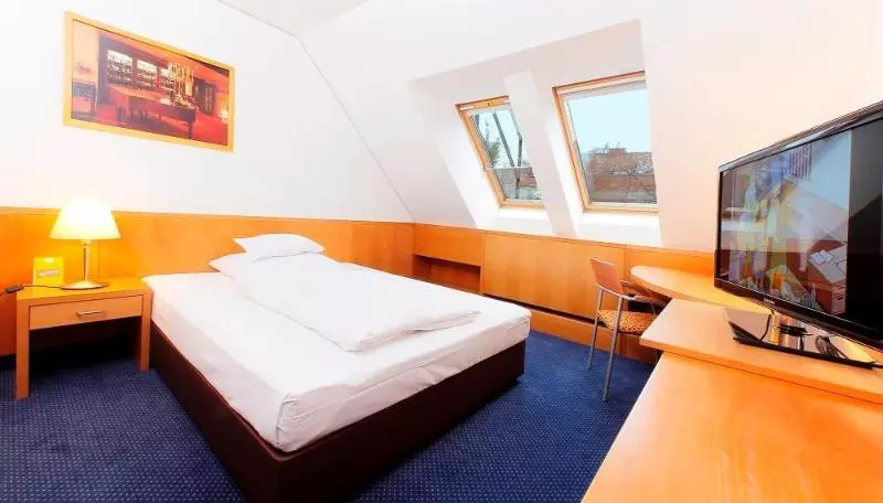 اتاق استاندارد یک نفره, Strudlhof Vienna