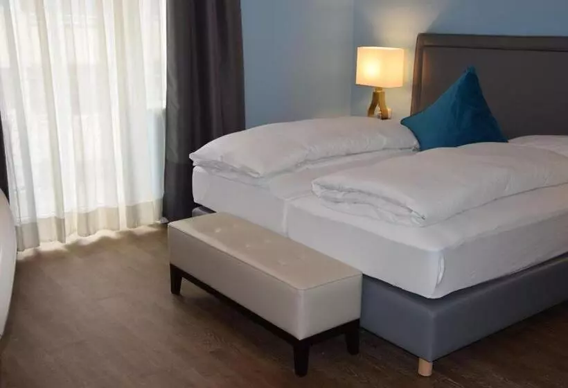 اتاق استاندارد سه نفره, Atel Hotel Lasserhof