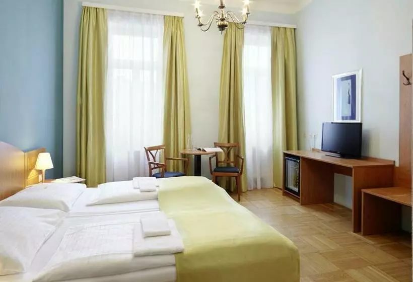 اتاق استاندارد با چشم‌انداز پارک, Boutiquehotel Donauwalzer