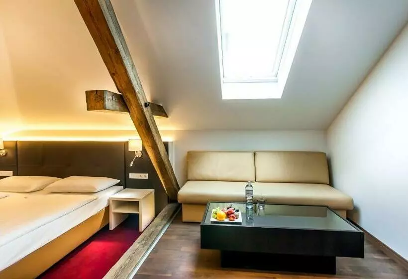 اتاق راحتی سه تخته, Boutiquehotel Donauwalzer