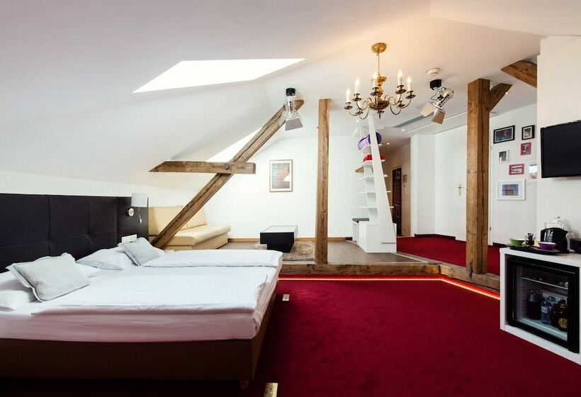 컴포트 트리플 룸, Boutiquehotel Donauwalzer
