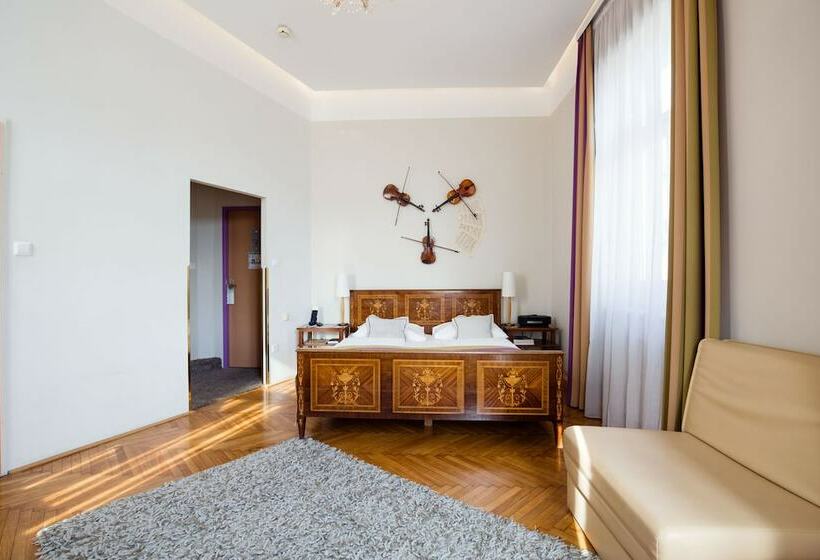 트리플 클래식 룸, Boutiquehotel Donauwalzer
