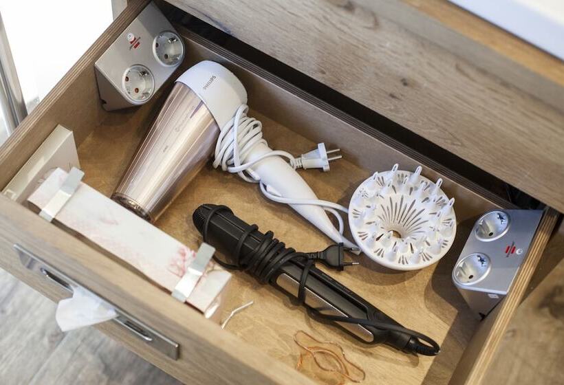 スタンダードシングルルーム, Boutique Hotel Im Auracher Löchl