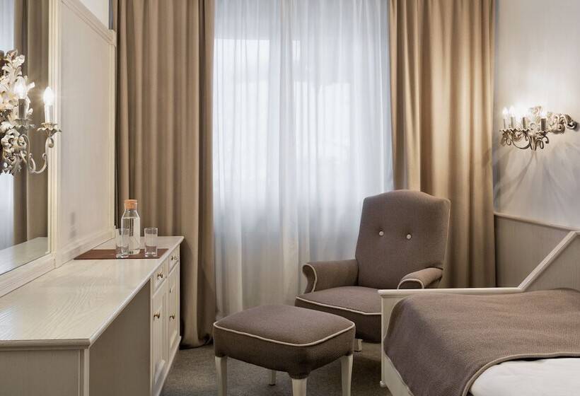 غرفة قياسية فردية, Bruggwirt