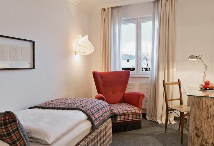 غرفة قياسية فردية, Bruggwirt