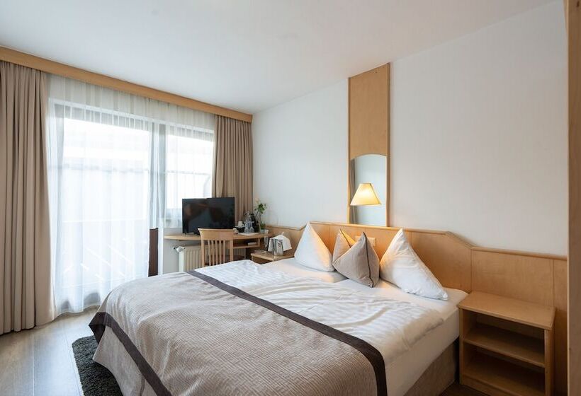 Апартаменты Basic 1 Спальня, Central