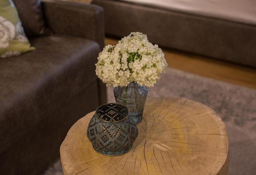 غرفة قياسية, Grüner Baum