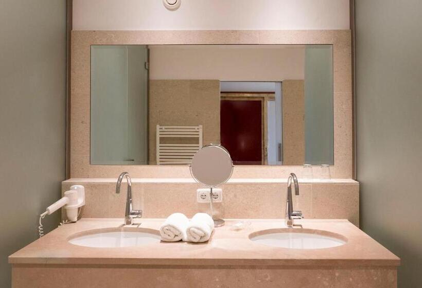 スタンダードルーム, Hollweger