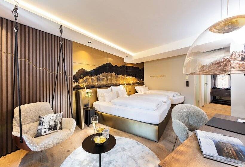 اتاق استاندارد سه نفره, Innsbruck