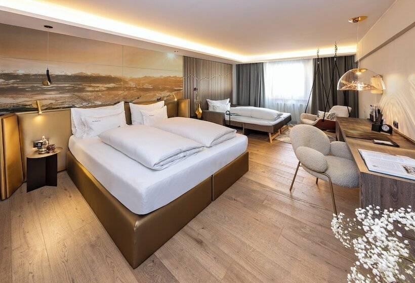 اتاق خانوادگی, Innsbruck