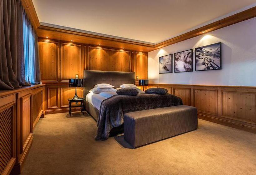 Comfort room with balcony, Madlein