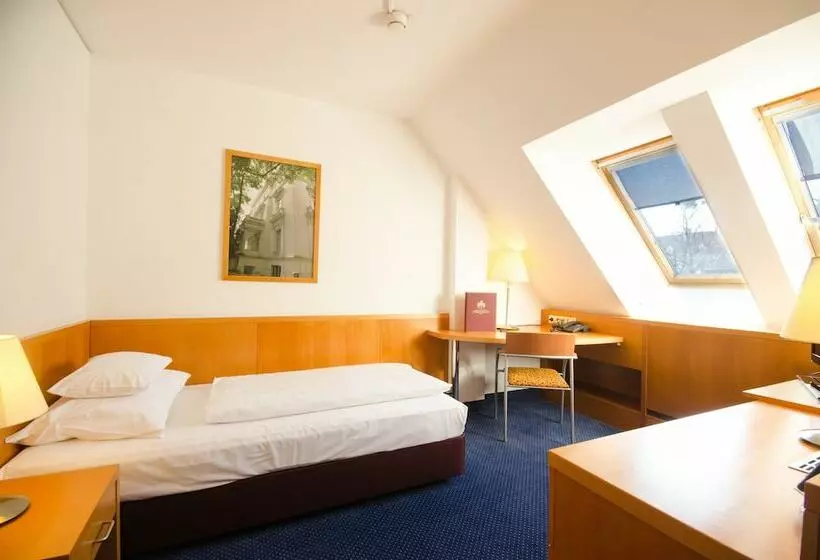 اتاق استاندارد یک نفره, Strudlhof Vienna